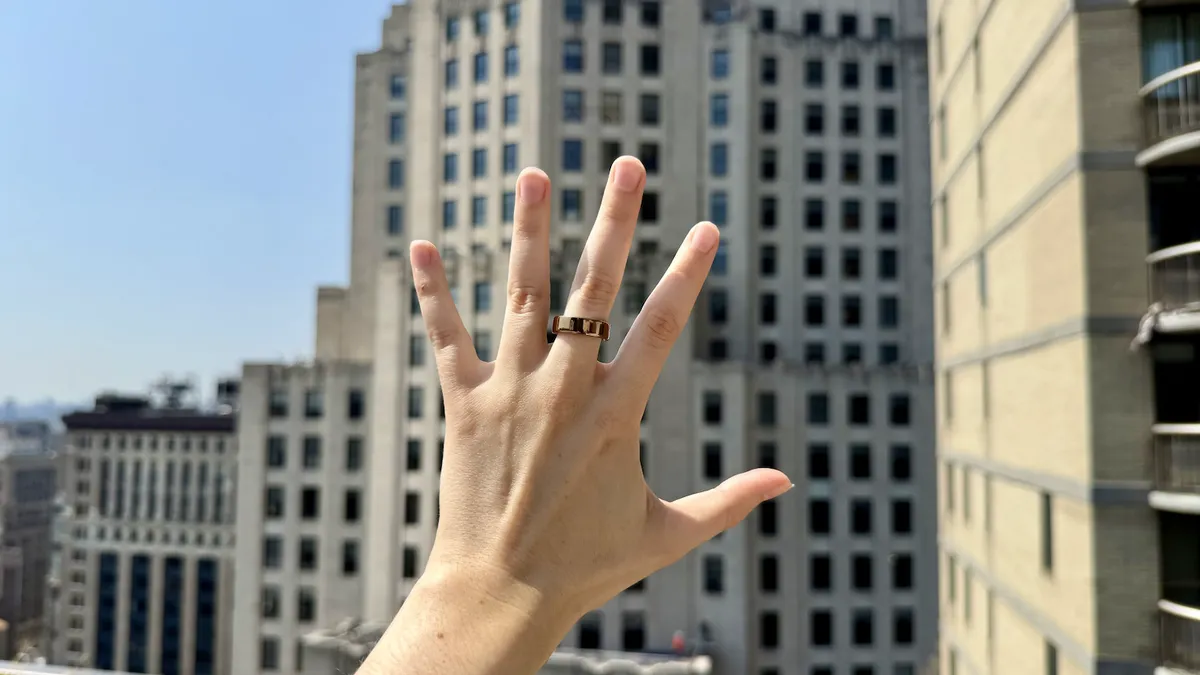 مراجعة Oura Ring 5: قفزة في دقة الذكاء الاصطناعي الصحية