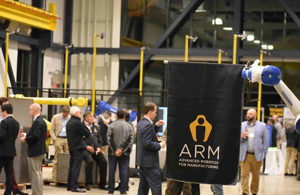 معهد ARM يوسع نطاق RoboticsCareer.org