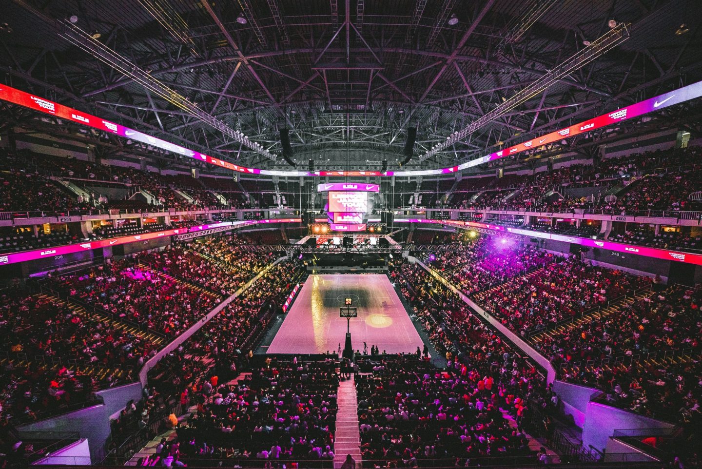 NBA تتجه لتحكيم آلي لقرارات خروج الكرة